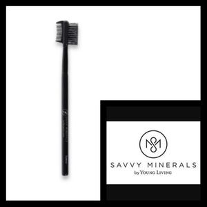 Savvy Minerals Young Living Eyebrow Brush w/ Box